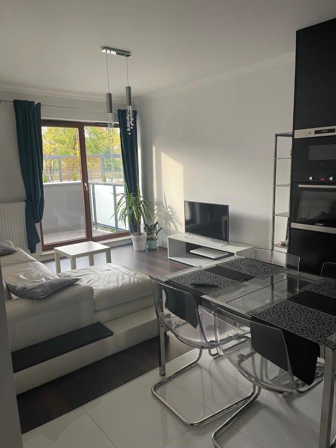 House4You Apartament Sakura Airport Chopin Варшава Экстерьер фото