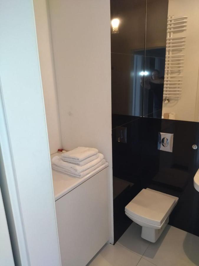 House4You Apartament Sakura Airport Chopin Варшава Экстерьер фото